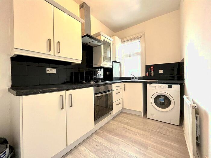 2 Bedroom Maisonette To Rent In Ordnance Road, Enfield, EN3