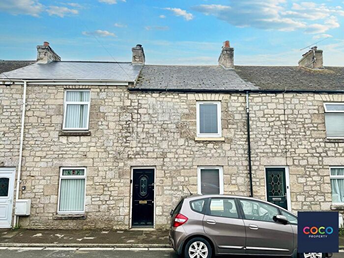 3 Bedroom Terraced House For Sale In Grove Road, Portland, DT5