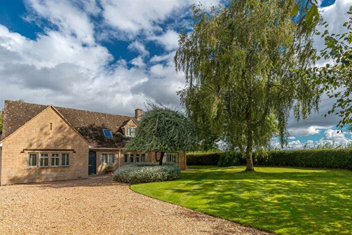 4 Bedroom Detached House For Sale In Asthall Leigh, Nr Burford, OX29