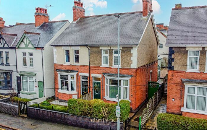 3 Bedroom Semi Detached House For Sale In Hollycroft, Hinckley, LE10