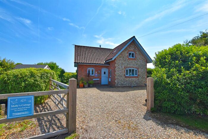 4 Bedroom Cottage For Sale In The Driftway, Felbrigg, Norwich, NR11