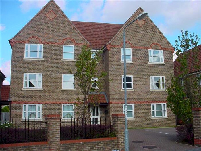 2 Bedroom Flat To Rent In Aynsley Gardens, CM17