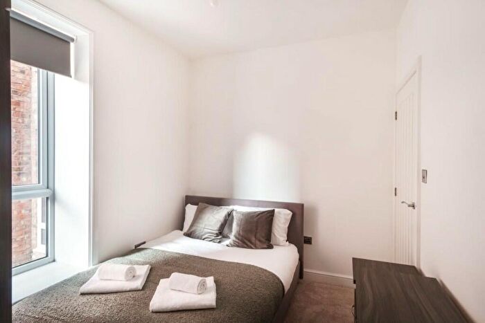 3 Bedroom Serviced Apartments To Rent In Park Terrace, Liverpool, Merseyside, L22