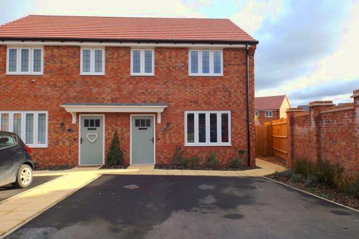 3 Bedroom Property To Rent In Simpson Drive, Nottingham, NG12