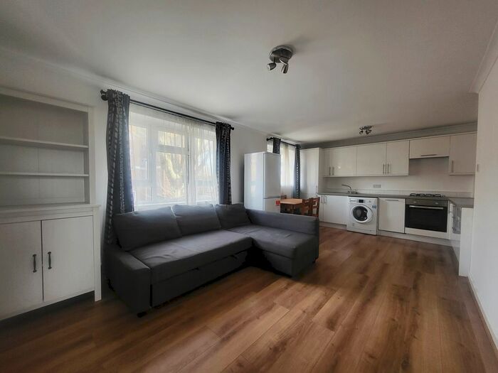 1 Bedroom Flat To Rent In Geraldine Road, Wandsworth, SW18
