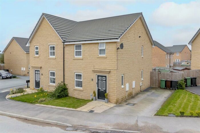3 Bedroom Semi-Detached House For Sale In Spring Wood Crescent, Bramhope, Leeds, LS16
