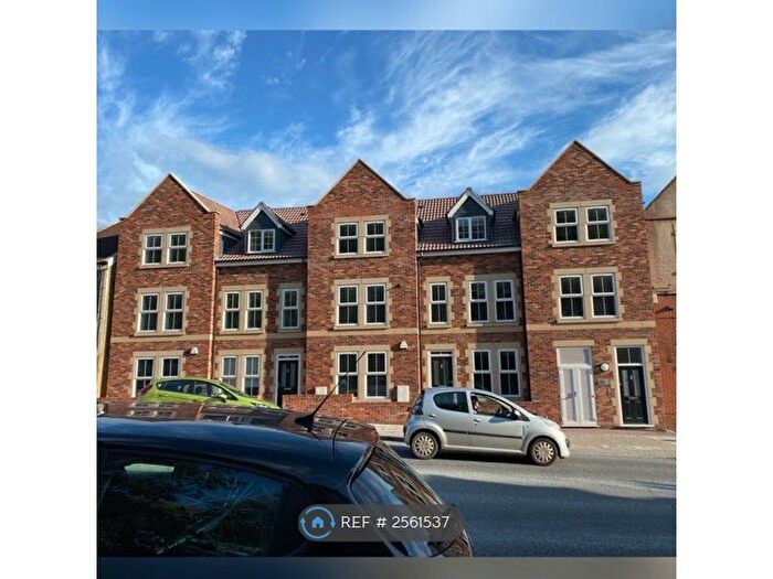 2 Bedroom Flat To Rent In Fountain Park Court, St. George, Bristol, BS5