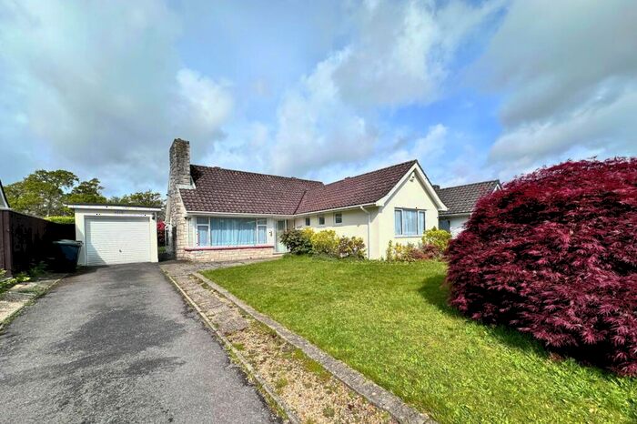 3 Bedroom Detached Bungalow To Rent In Colemere Gardens, Highcliffe, Dorset., BH23