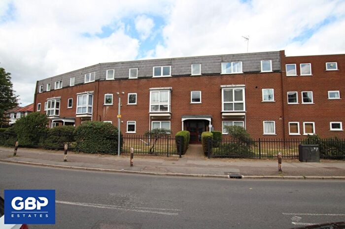 2 Bedroom Flat To Rent In Station Road, Gidea Park, RM2