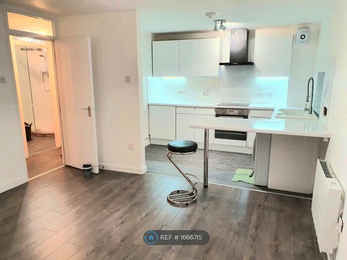 1 Bedroom Flat To Rent In Vale Lodge Rice Lane, Liverpool, L9