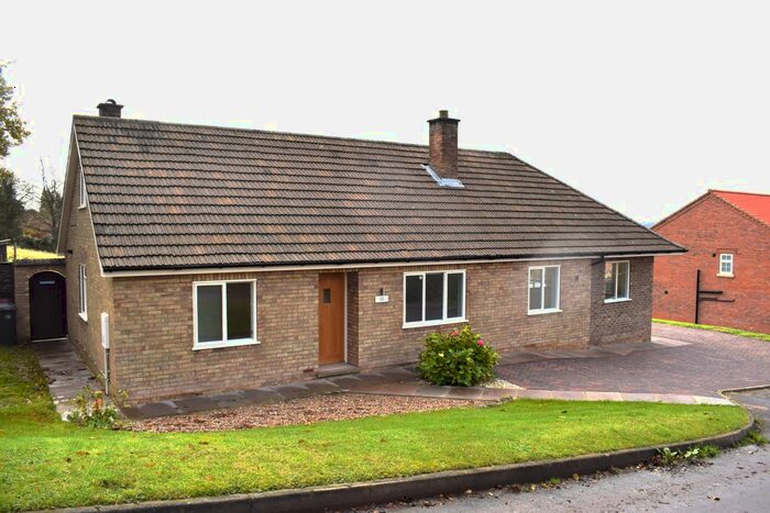 3 Bedroom Bungalow For Sale In The Hill, Saxby All Saints, DN20