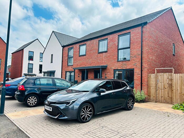 3 Bedroom Town House To Rent In Tanna Road, Derby, DE22