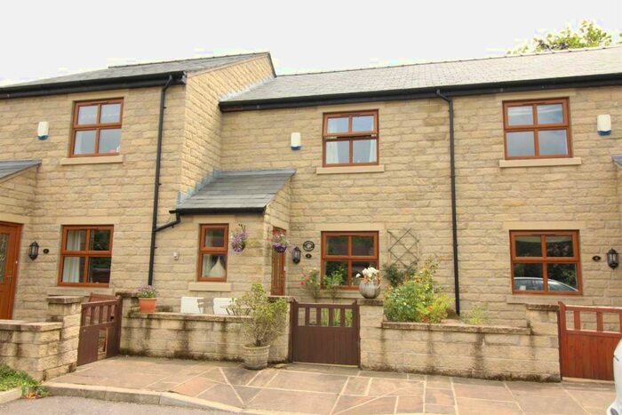 3 Bedroom Mews To Rent In Station Road, Birch Vale, High Peak, SK22