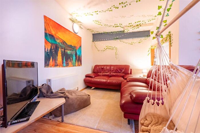 9 Bedroom House To Rent In B Fawcett Street, Sheffield, S3