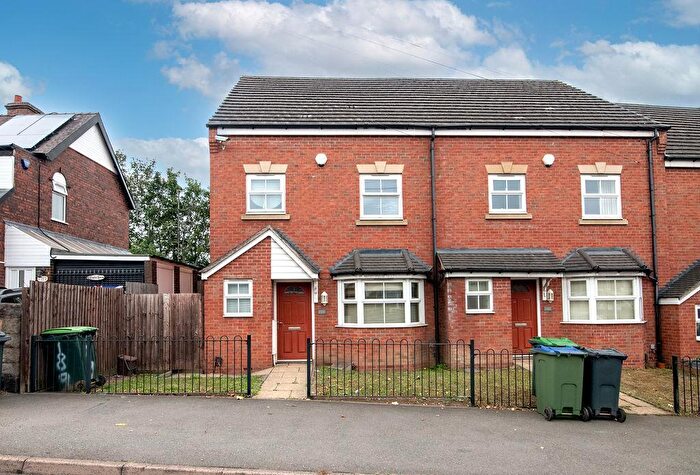4 Bedroom End Of Terrace House To Rent In Toll End Road, Tipton, DY4