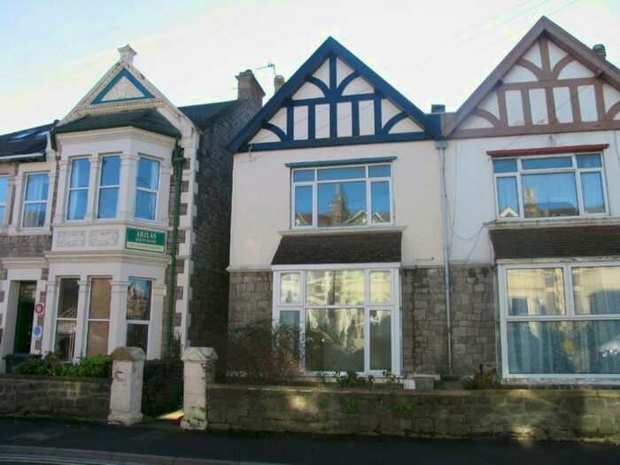 2 Bedroom Flat To Rent In Clevedon Road, Weston-Super-Mare, North Somerset, BS23