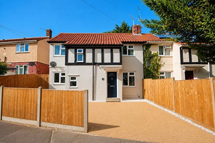 3 Bedroom Semi Detached House For Sale In Cavell Road, Norwich, NR1