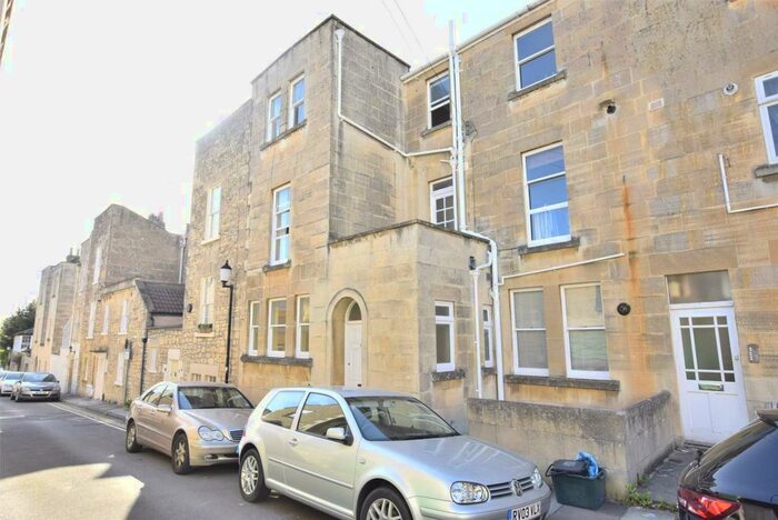 2 Bedroom Apartment To Rent In Devonshire Buildings, Top Floor Flat, Bath, BA2