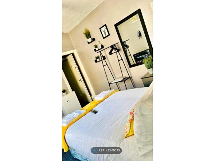 1 Bedroom Flat To Rent In Westmorland Avenue, Blackpool, FY1