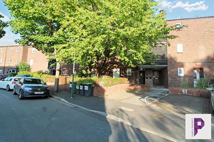 1 Bedroom Flat To Rent In Glimpsing Green, Erith, Kent, DA18