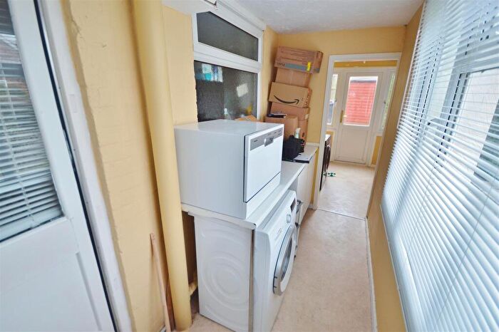 2 Bedroom Semi-Detached Bungalow For Sale In Viking Way, Holland-on-Sea, CO15