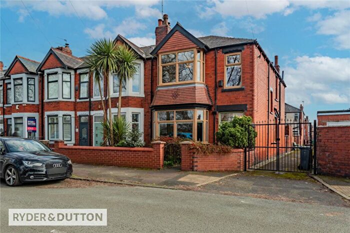 4 Bedroom End Of Terrace House For Sale In Parkhurst Avenue, New Moston, Manchester, M40
