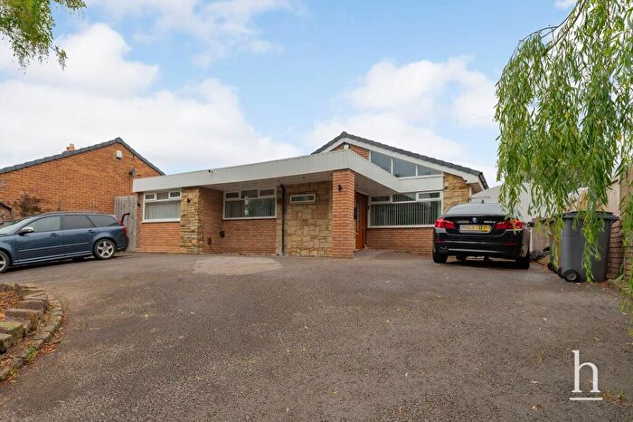 3 Bedroom Detached Bungalow For Sale In School Lane, Prenton, CH43