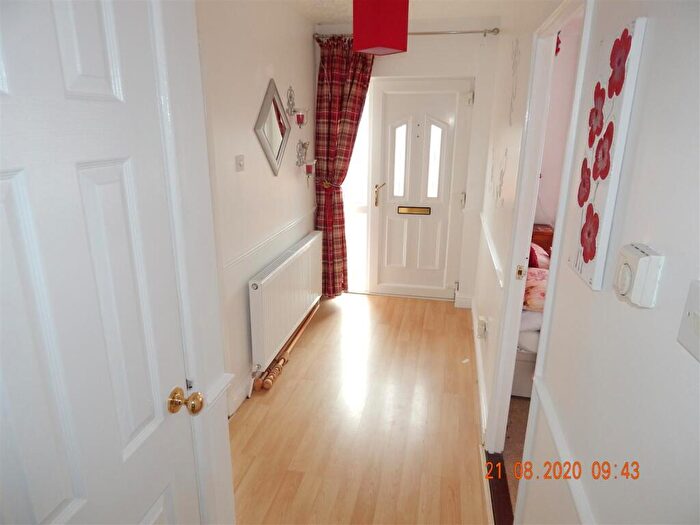 2 Bedroom Bungalow To Rent In Forest View, Redditch, B97