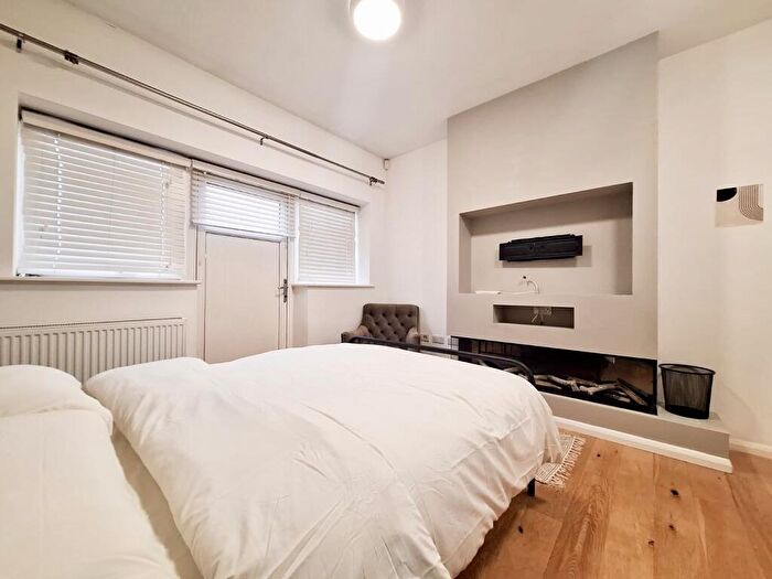 1 Bedroom Flat To Rent In Spring Vale, Dartford, DA1