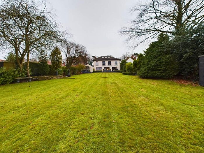 5 Bedroom Detached House For Sale In Riplingham Road, Kirk Ella, HU10