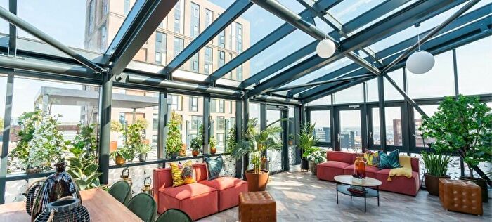 Apartment To Rent In Rockingham Street, Sheffield, S1