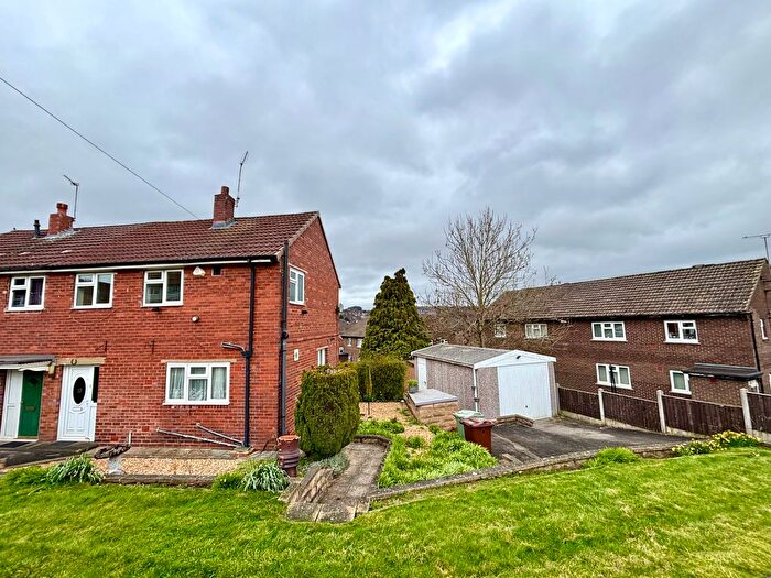 3 Bedroom Semi Detached House For Sale In King George Road, Horsforth, LS18