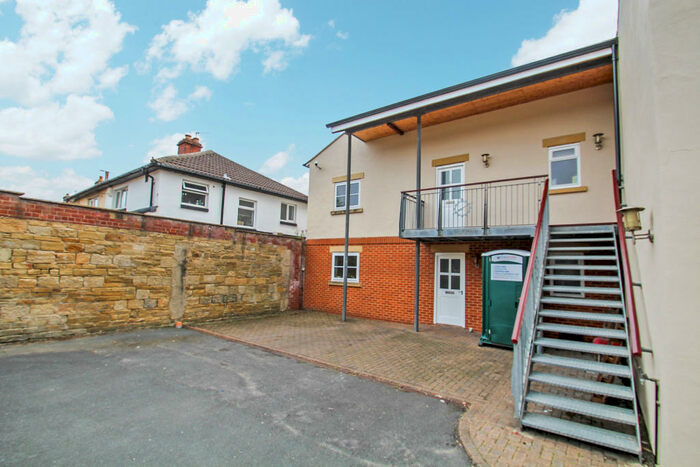 2 Bedroom Apartment To Rent In Burley Wood Court, LS4