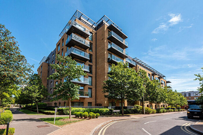 2 Bedroom Flat To Rent In Tizzard Grove, Kidbrooke, London, SE3