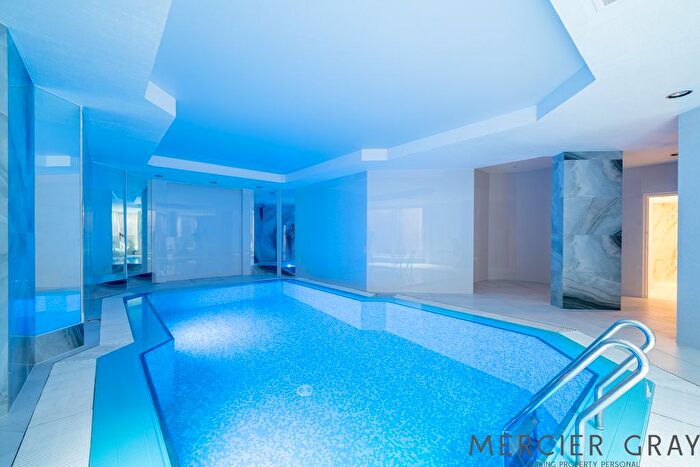 5 Bedroom Flat To Rent In Avenue Road, St Johns Wood, NW8