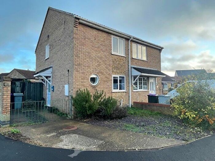 2 Bedroom Semi Detached House To Rent In Meadow Close, Colsterworth, NG33