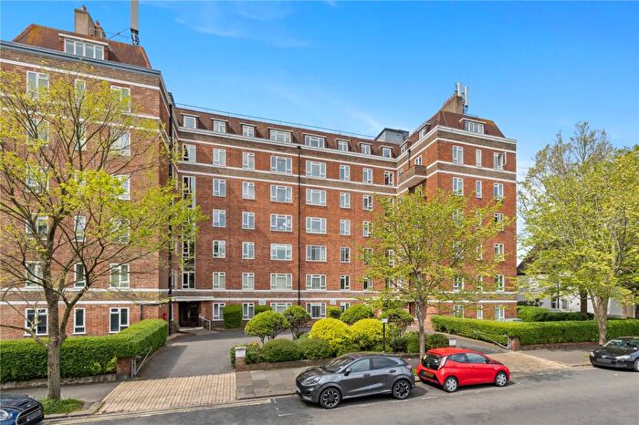 2 Bedroom Apartment For Sale In New Church Road, Hove, East Sussex, BN3