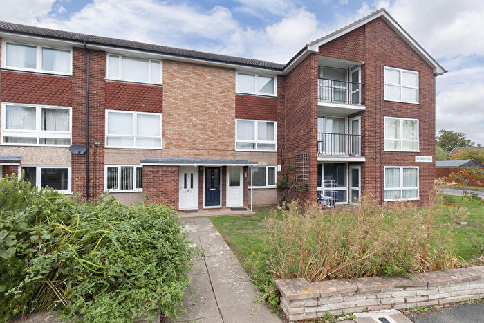 2 Bedroom Flat To Rent In Stanway Road, Cheltenham, GL51