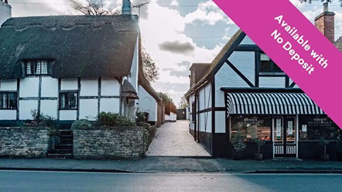 1 Bedroom Flat To Rent In High Street, Prestbury, Cheltenham, GL52