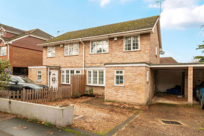 3 Bedroom Semi-Detached House For Sale In Claremont Road, West Byfleet, KT14