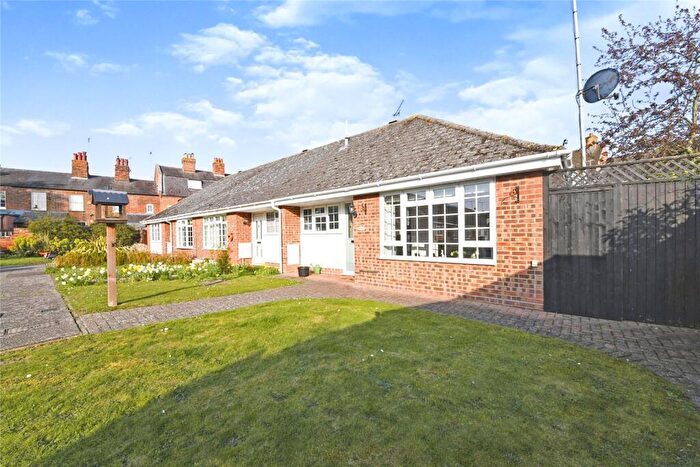 1 Bedroom Bungalow For Sale In Hollybank, Witham, Essex, CM8