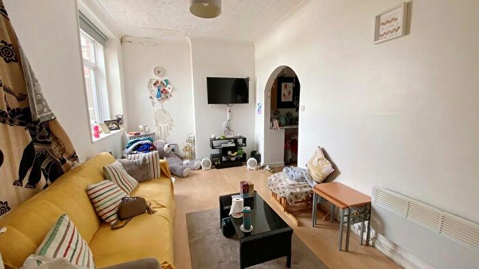 1 Bedroom Apartment For Sale In Elm Grove, Southsea, Hampshire, PO5