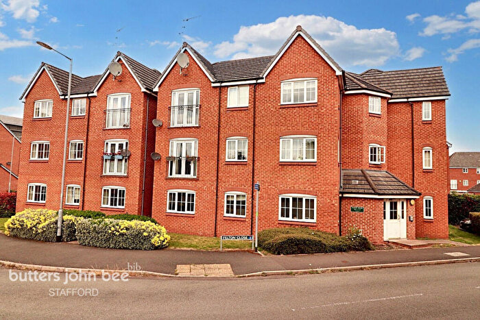 2 Bedroom Flat For Sale In Felton Close, Stafford, ST17