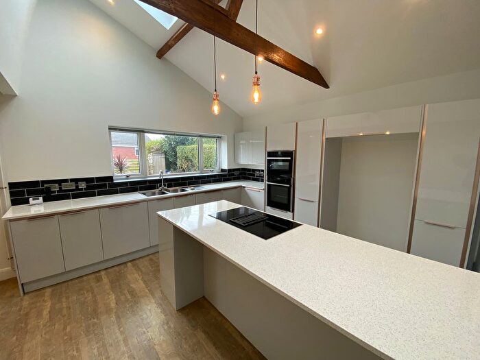 4 Bedroom Detached House To Rent In Thistleboon Drive, Swansea, SA3