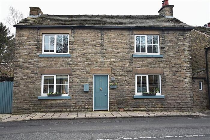 3 Bedroom Link Detached House For Sale In Bollington Road, Bollington, Macclesfield, SK10