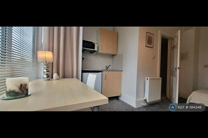 Studio To Rent In Sutton Coldfield, Sutton Coldfiled, B73