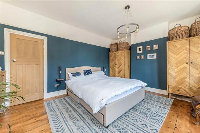 5 Bedroom House To Rent In Kinveachy Gardens, Charlton, SE7