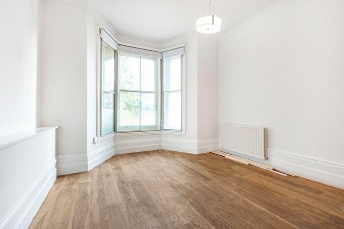 1 Bedroom Flat To Rent In Finborough Road, London, SW10
