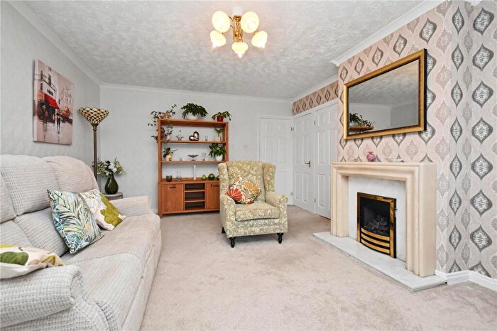 2 Bedroom Bungalow For Sale In Purbeck Grove, Garforth, Leeds, West Yorkshire, LS25