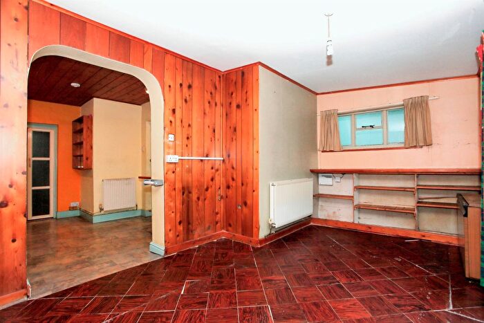 2 Bedroom Detached House For Sale In North Fen Road, Glinton, Peterborough, PE6